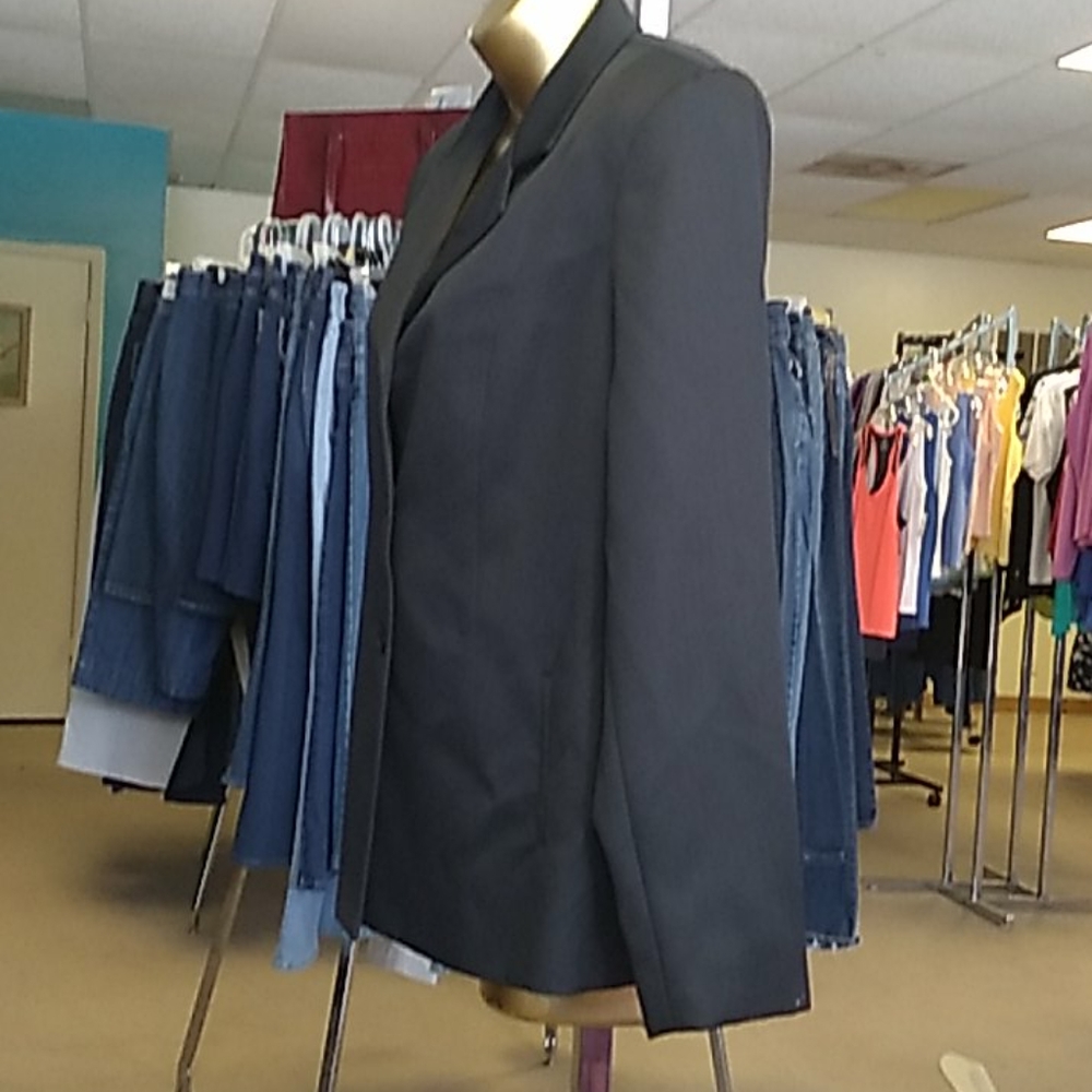 Da Rue #10 black blazer - Picture 2 of 4
